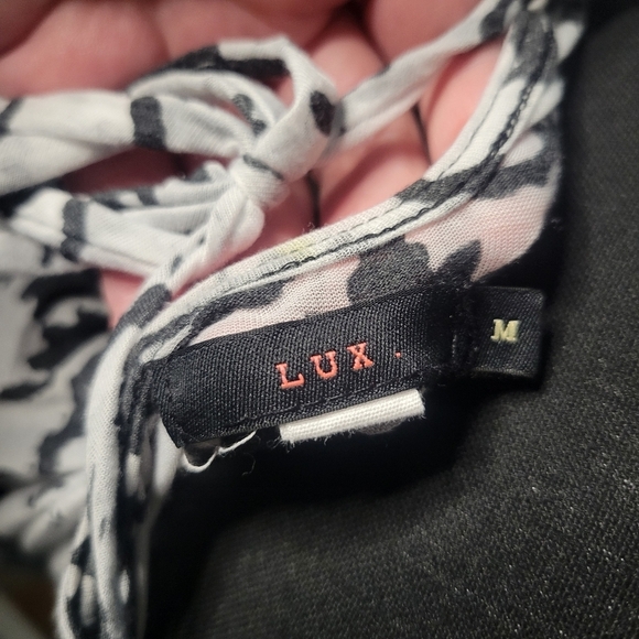 Lux Top - Picture 3 of 5